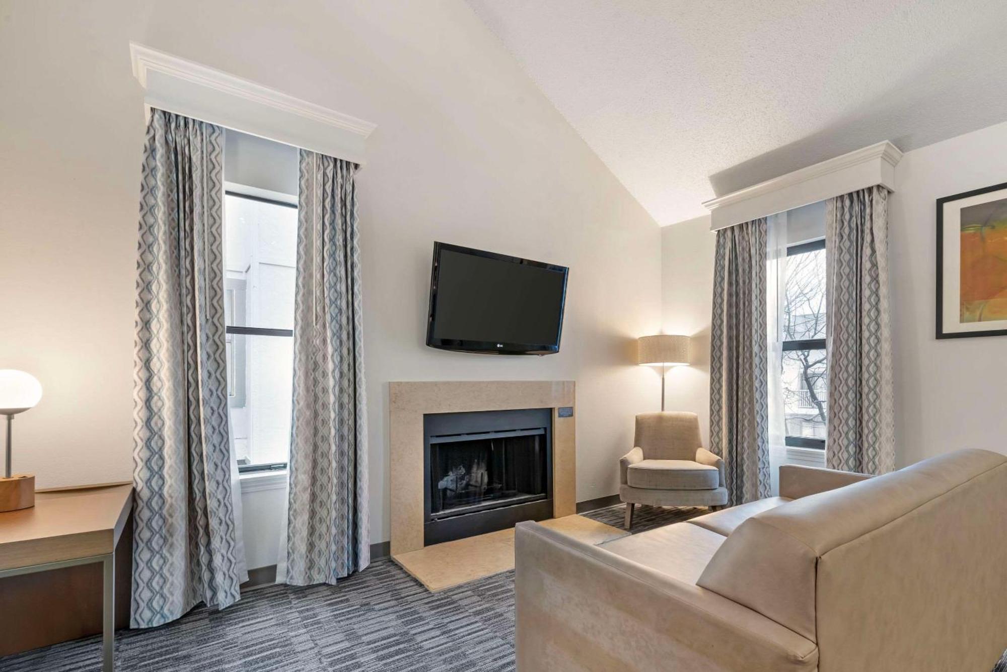 Mainstay Suites St Louis - Galleria Richmond Heights Ngoại thất bức ảnh